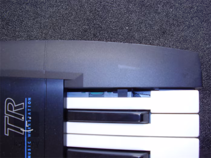 Korg TR76 - 
