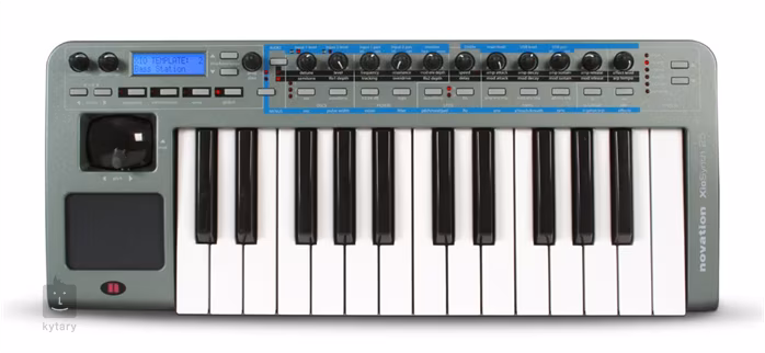 Novation XioSynth 25 - 