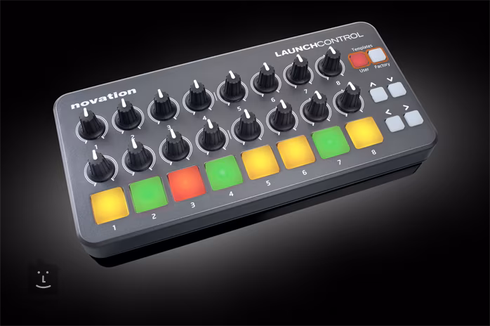 Novation Launch Control - USB/MIDI kontroler