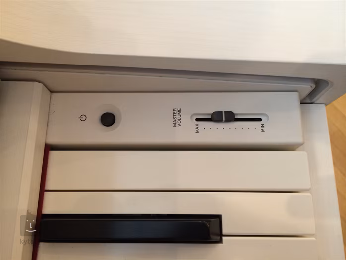 Yamaha CLP-545 WA - Digitální piano