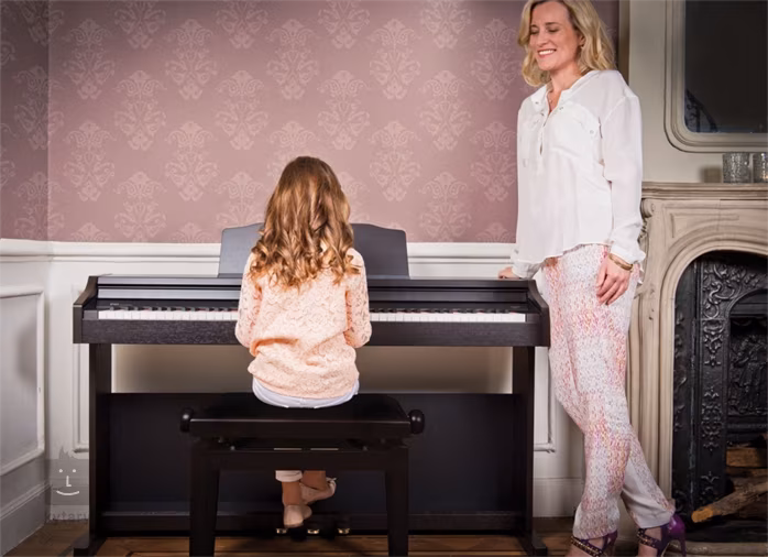 Roland RP-401R CB - Digitální piano