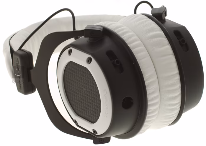 Beyerdynamic Custom One Pro model 2 - Studiová sluchátka