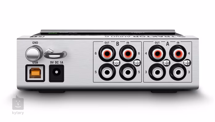 Native Instruments Traktor Scratch A6 (použité) - USB zvuková karta