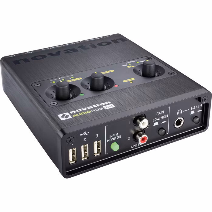 Novation Audiohub 2x4 - USB zvuková karta