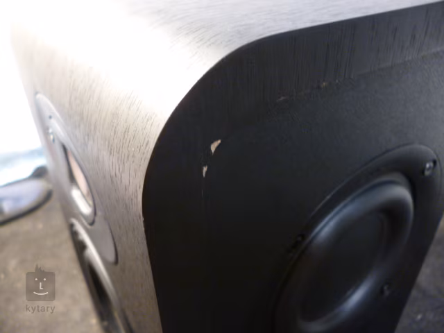 Focal Shape 40 (poškozené) - Aktivní studiový monitor