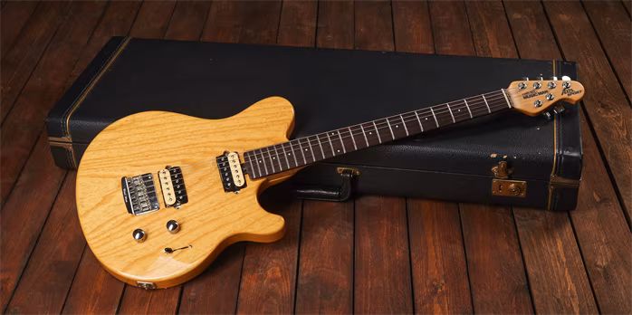 Music Man 1999 Axis Sport - Elektrická kytara