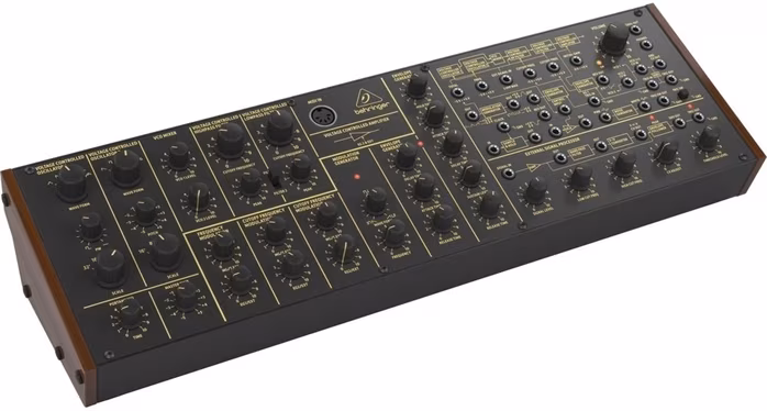 Behringer K-2 - Analogový syntezátor