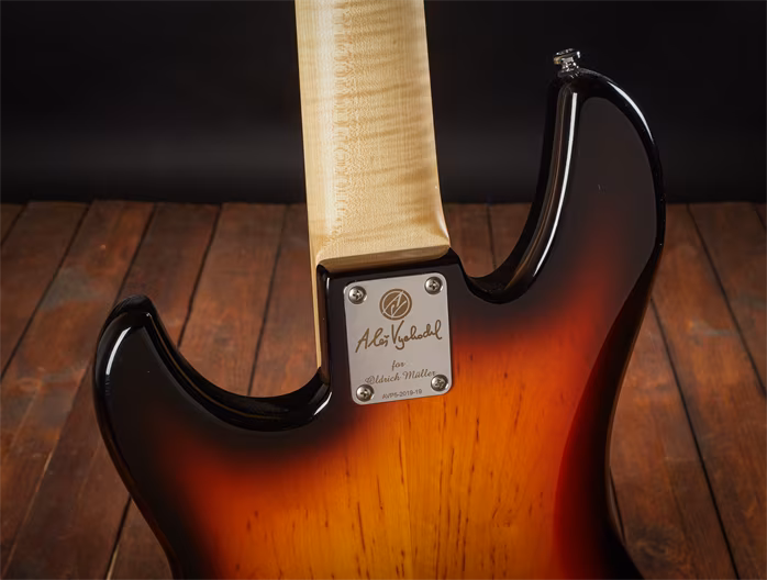 AV Basses 2019 AVBP 5 - Elektrická baskytara