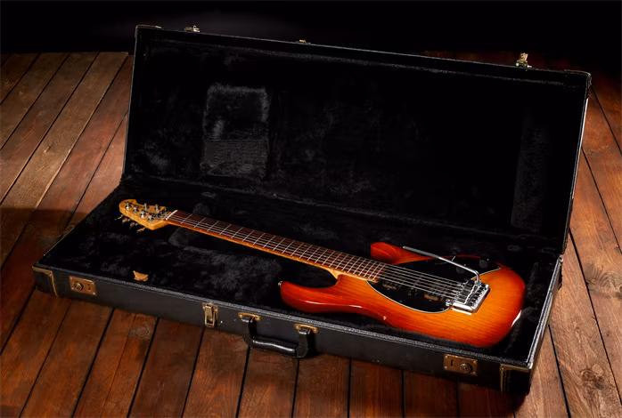 Music Man 1989 Silhouette Tremolo - Elektrická kytara