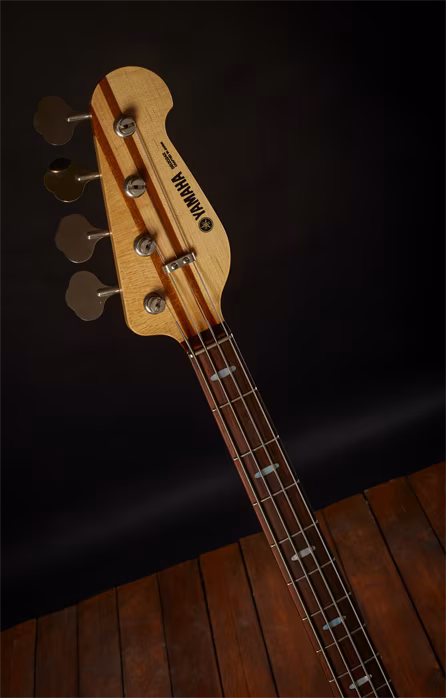 Yamaha 2024X Sunburst - Elektrická baskytara