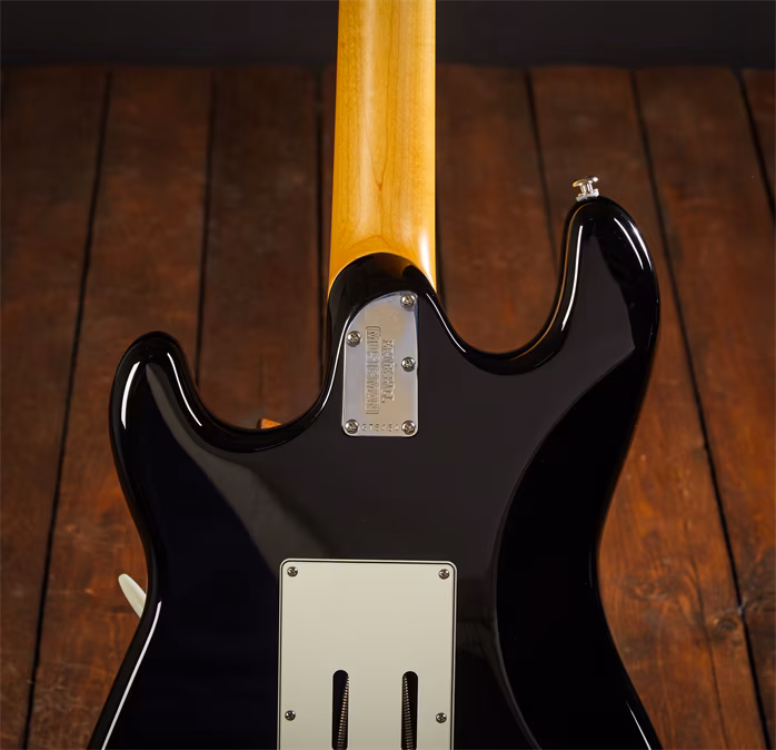 Music Man 2016 Cutlass SSS Trem Black - Elektrická kytara
