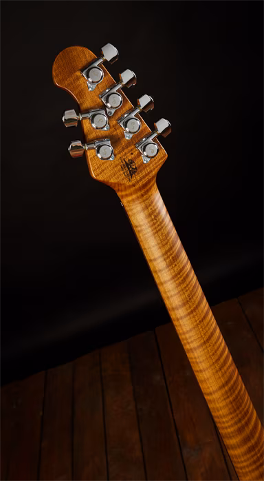 Music Man 2018 Cutlass Coral Red - Elektrická kytara