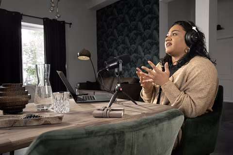 Shure MV7 Podcast Kit - Dynamický mikrofonní set