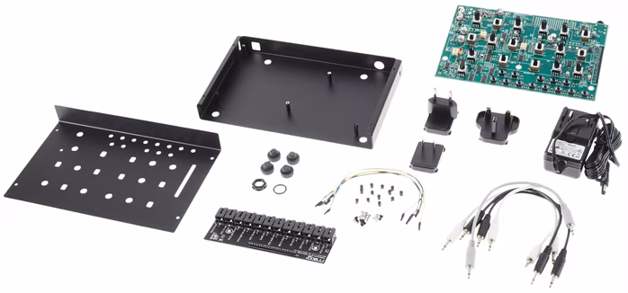 Moog Werkstatt-01 - Analogový syntezátor