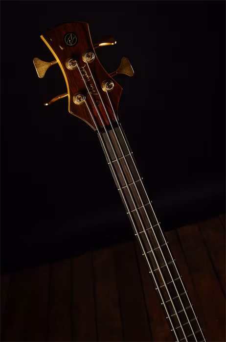 AV Basses Modern 4 Cocobollo - Elektrická baskytara