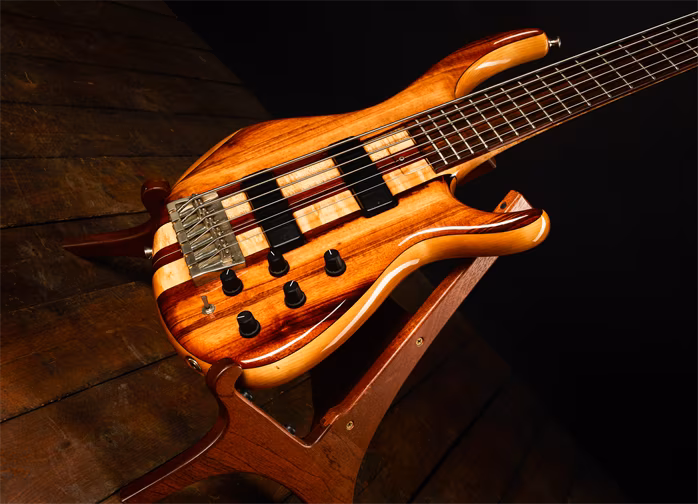 Tobias Basic 6 pre-Gibson USA - Elektrická baskytara