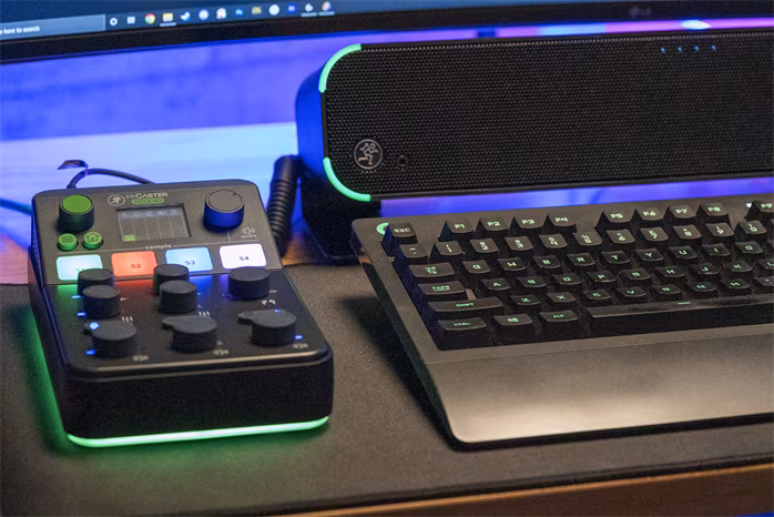 Mackie CR2-X BAR PRO - Domácí ozvučení