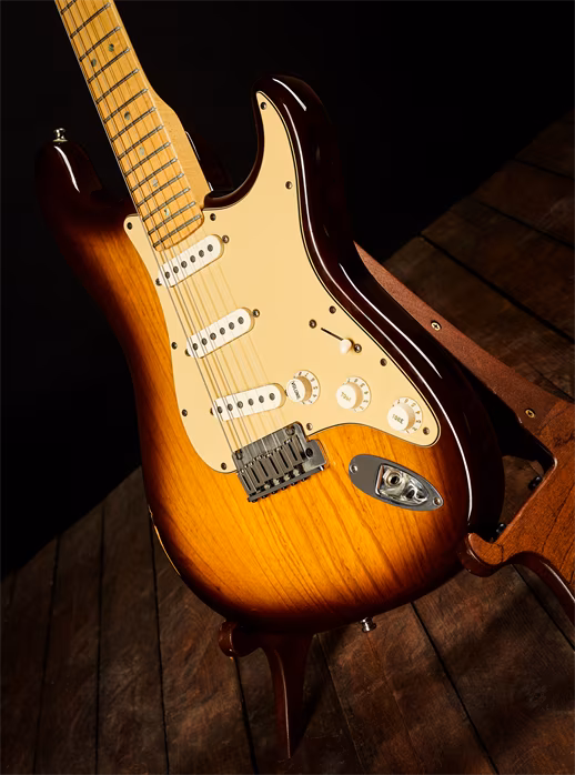 Fender 2005 American Deluxe Stratocaster - Elektrická kytara