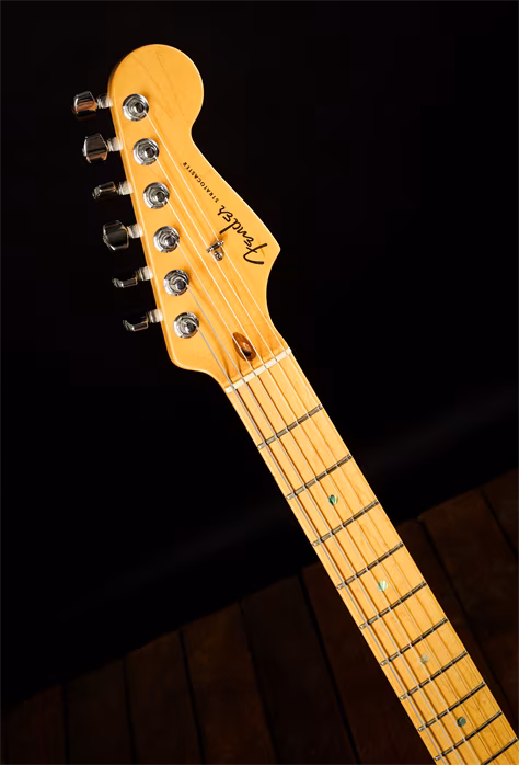 Fender 2005 American Deluxe Stratocaster - Elektrická kytara