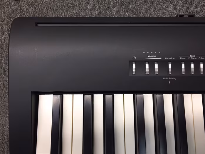 Roland FP-30X BK (použité) - Přenosné digitální stage piano