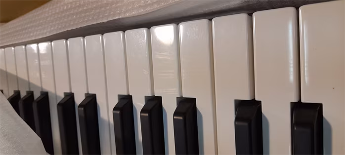 Yamaha MODX7+ (poškozené) - Syntezátor