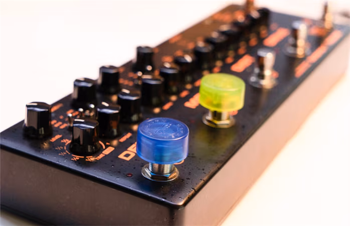 Nux NST-1 PEDAL TOPPER - Krytka na footswitch