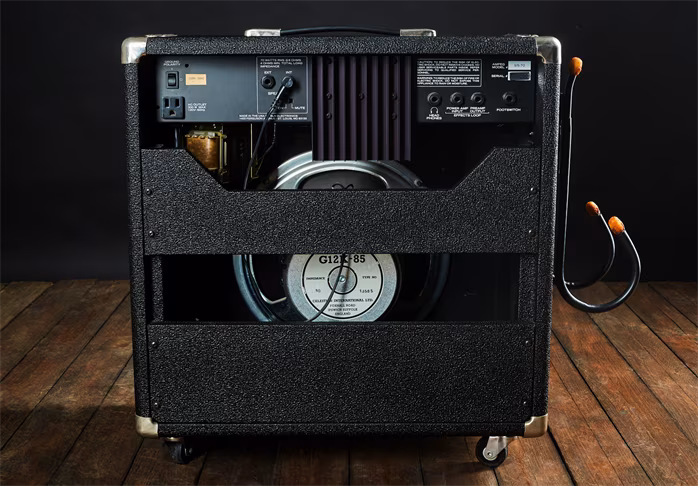 Ampeg SS-70 Combo Mint - Kytarové tranzistorové kombo