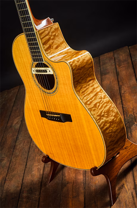 Larrivée 2007 LV09QM Canadian Quilted Maple - Elektroakustická kytara