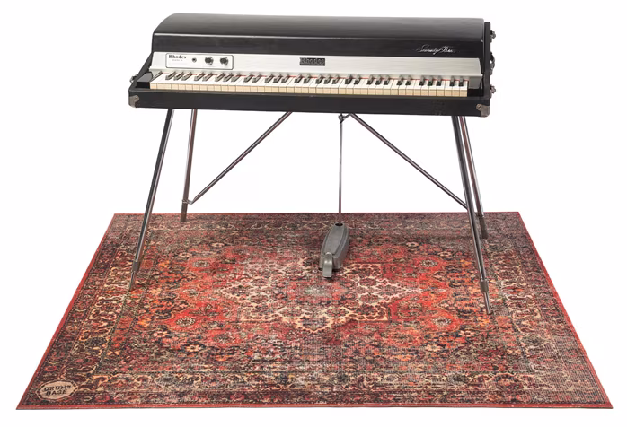 DRUMnBASE Vintage Persian Club Series Original Red - Koberec pod bicí soupravu