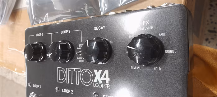 TC Electronic Ditto X4 Looper (použité) - Kytarový looper