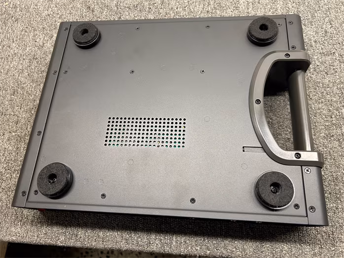 Hartke LX5500 (použité) - Baskytarový hybridní zesilovač