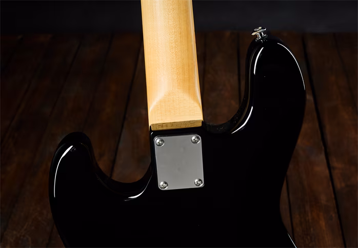 Suhr 2011 Classic J Quilt Maple Top - Elektrická baskytara