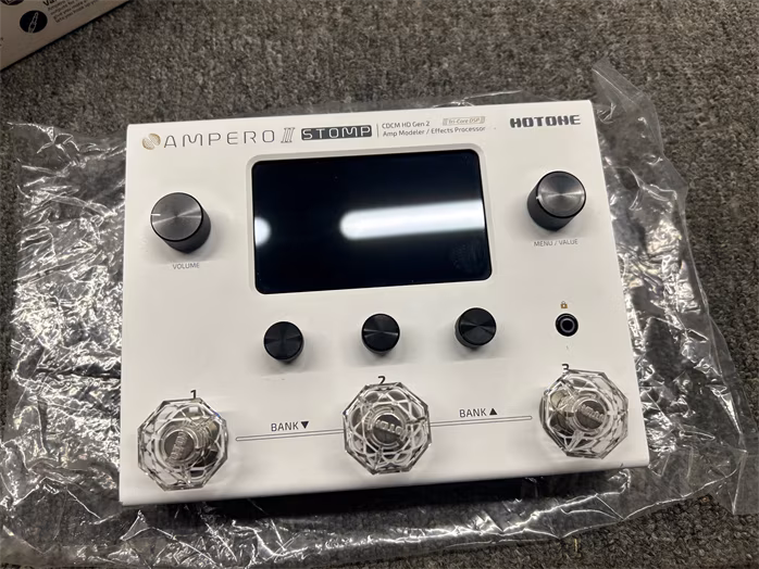 Hotone Ampero II Stomp (použité) - Kytarový multiefekt