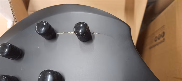 ESP LTD F-205 BLKS (poškozené) - Elektrická baskytara