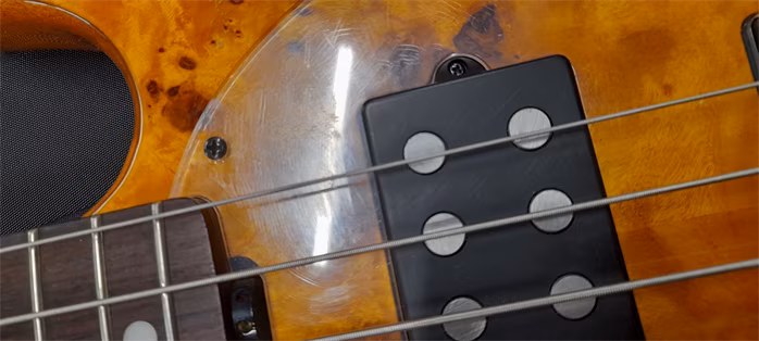 Sterling by Music Man StinGray HH PB Amber (použité) - Elektrická baskytara