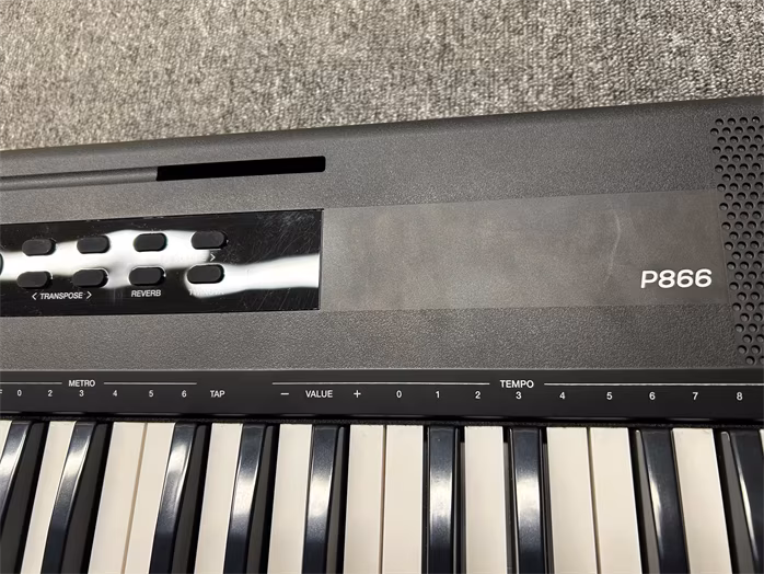 Fox P866 (použité) - Přenosné digitální stage piano