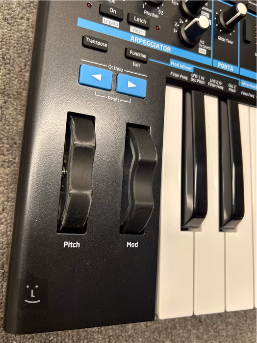 Novation Bass Station II  (použité) - Analogový syntezátor