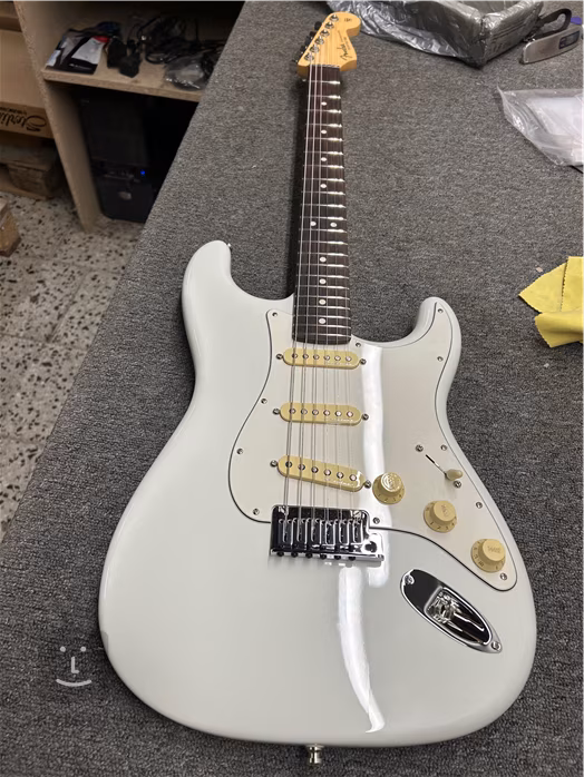 Fender Custom Shop Jeff Beck Signature Stratocaster RW Olympic White (poškozené) - Elektrická kytara