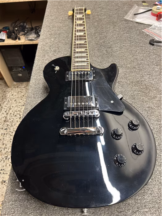 Gibson Les Paul Studio Ebony (použité) - Elektrická kytara