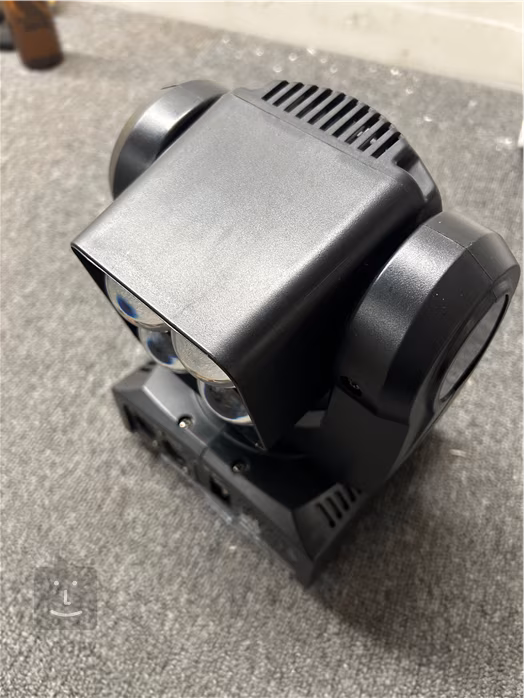 Flash LED MOVING HEAD 4x15W RGBW 4in1 OSRAM ZOOM (použité) - Inteligentní hlava