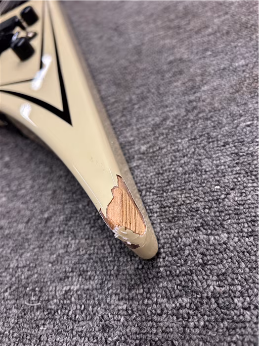 Spira V-420 AWH (poškozené) - Elektrická kytara