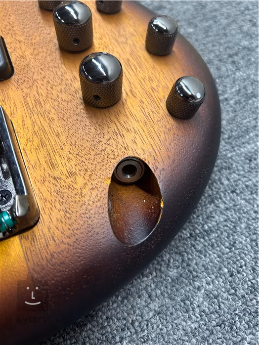 Ibanez SRF705 Brown Burst (použité) - Elektrická bezpražcová baskytara