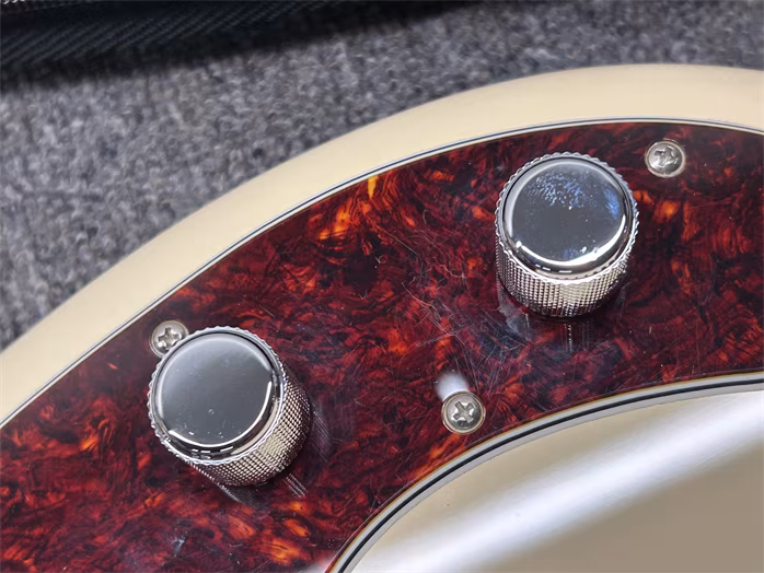 Fender Vintera II 60s Precision Bass RW Olympic White (použité) - Elektrická baskytara