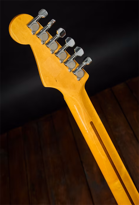 Fender Squier 1992 Hank Marvin Stratocaster Fiesta Red - Elektrická kytara