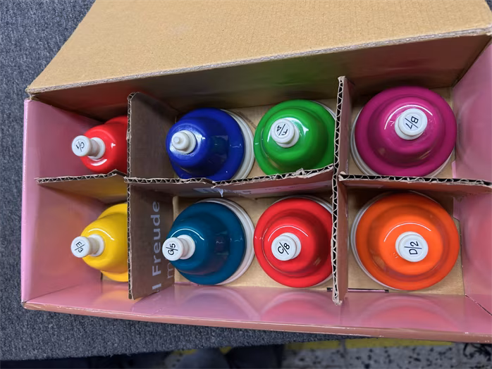 Boomwhackers Chroma-notes 8-Note C Major Diatonic Desk Bell Set CNDB-D (poškozené) - Zvonky