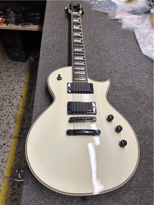 ESP LTD EC-401 OW (použité) - Elektrická kytara