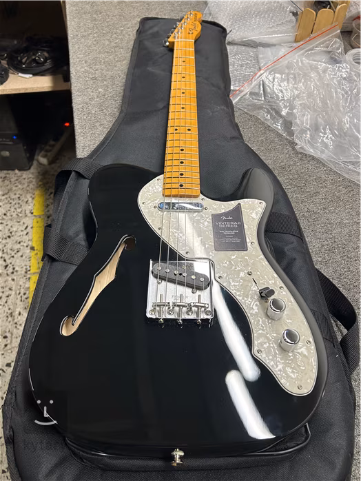 Fender Vintera II 60s Telecaster Thinline MN BK (použité) - Elektrická kytara