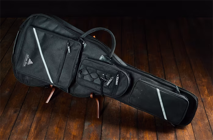 Music Man 1998 Silhouette Baritone Black USA - Elektrická kytara