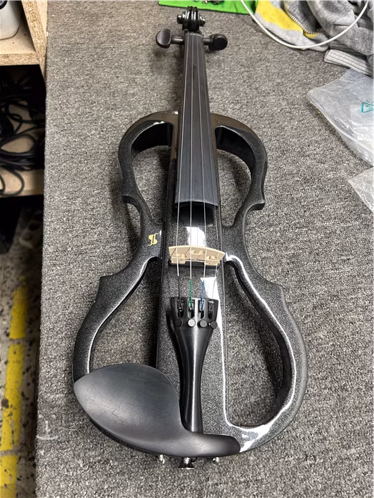 Stagg EVN X 4/4 MBK (použité) - Elektrické housle