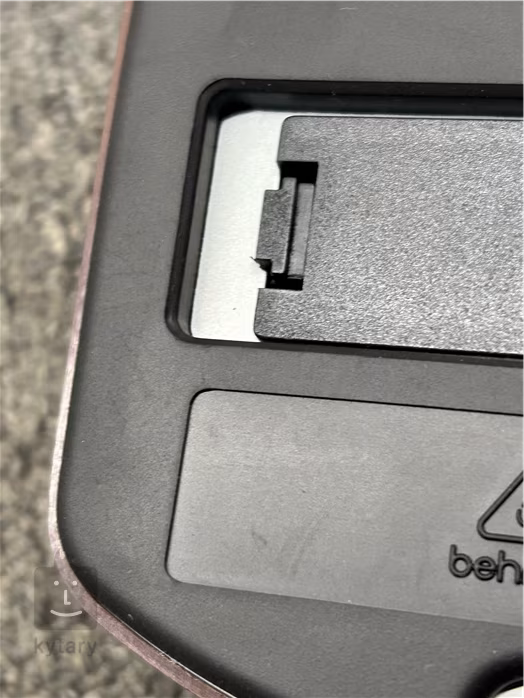 Behringer ADI21 (použité) - Kytarový efekt